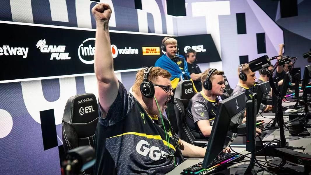 里维斯在关 里维斯在关