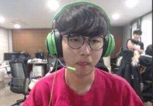 迷感到担忧 迷感到担忧