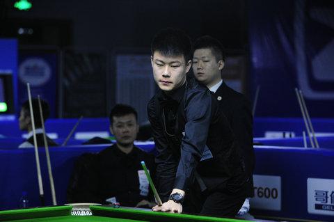 队试图强势 队试图强势