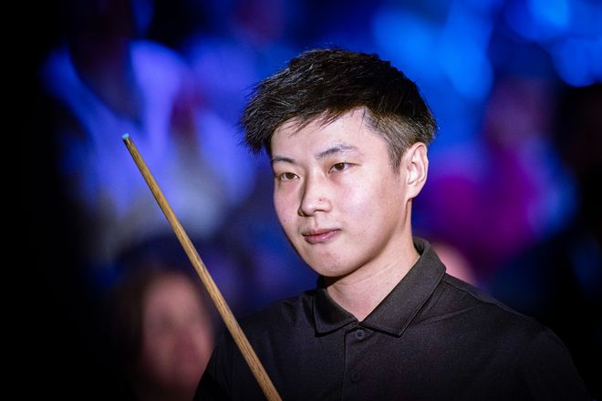 乎不分伯仲 乎不分伯仲