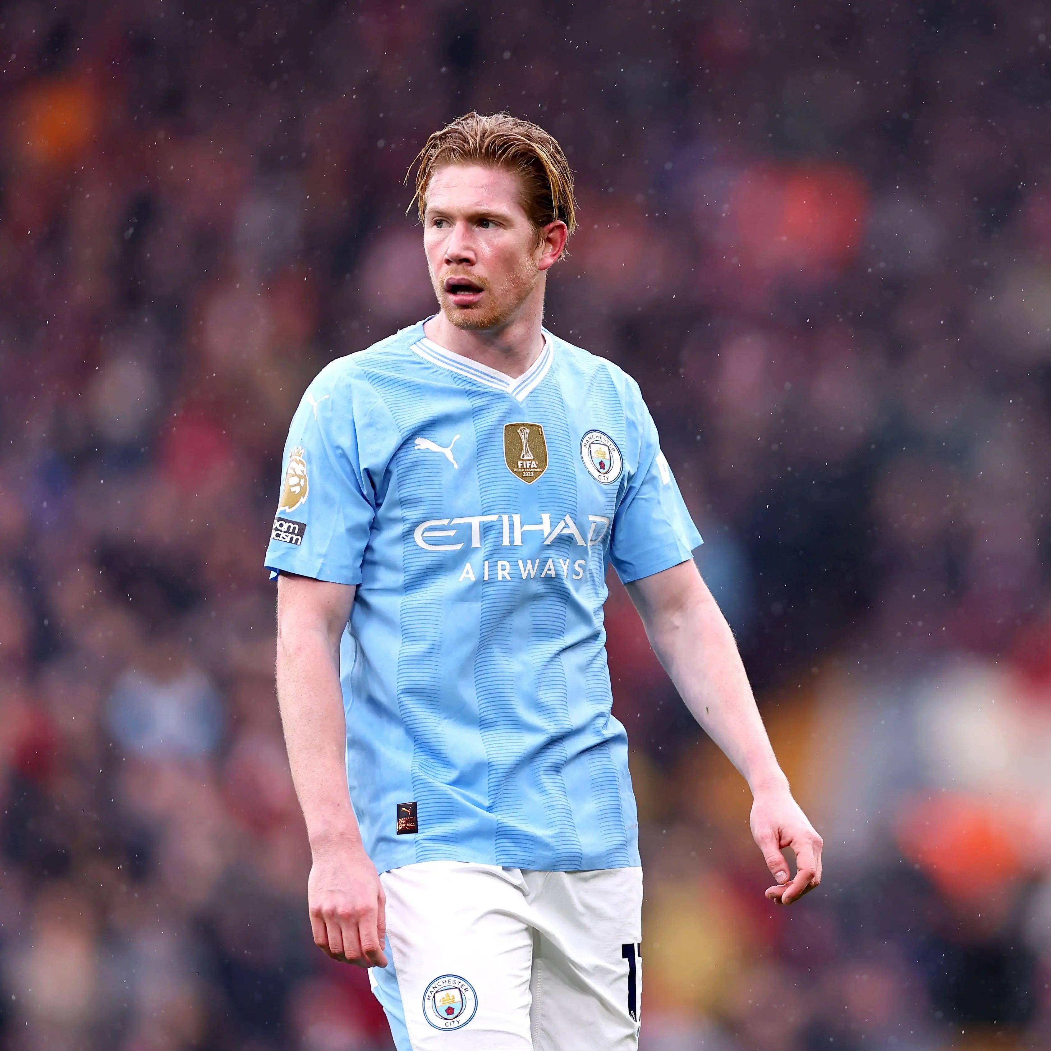 发球连续违 发球连续违