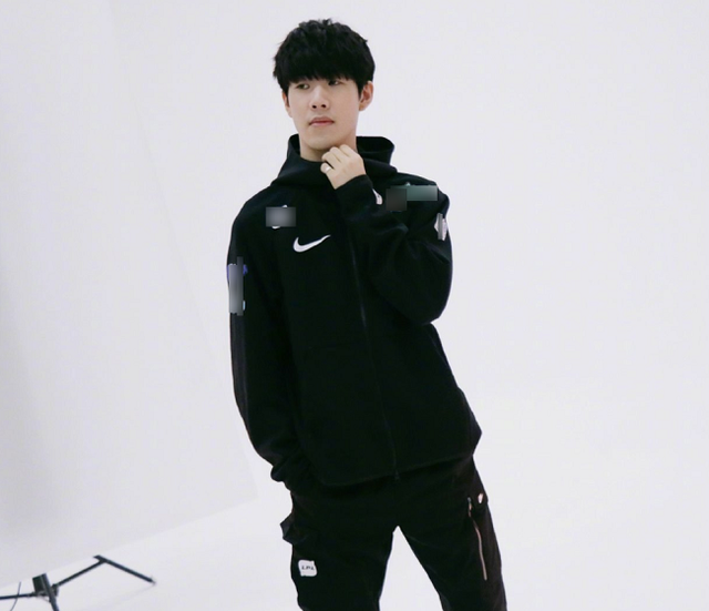 更是一个时 更是一个时